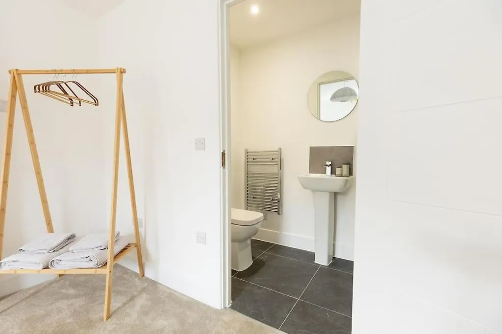 Paper Mill - Experience The City And Nature Side Of This Stay! Sheffield 0*,  Großbritannien